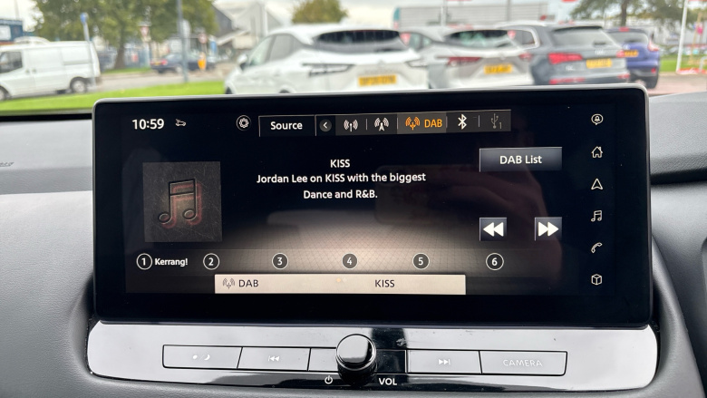 Nissan Qashqai 1.3 DiG-T MH 158 N-Connecta 5dr Xtronic Petrol Hatchback